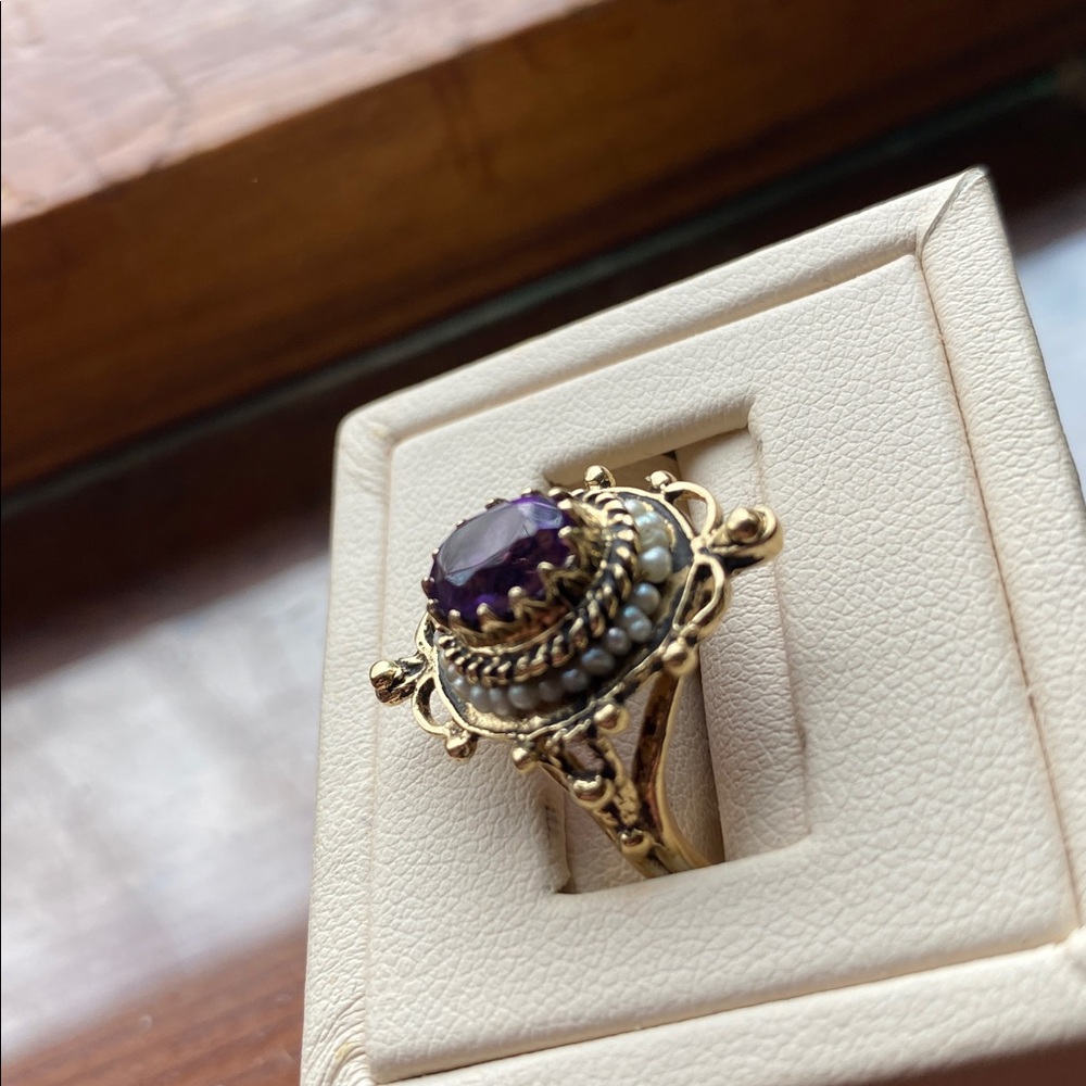 14 K Victorian Amethyst Ring - Picture 3 of 7